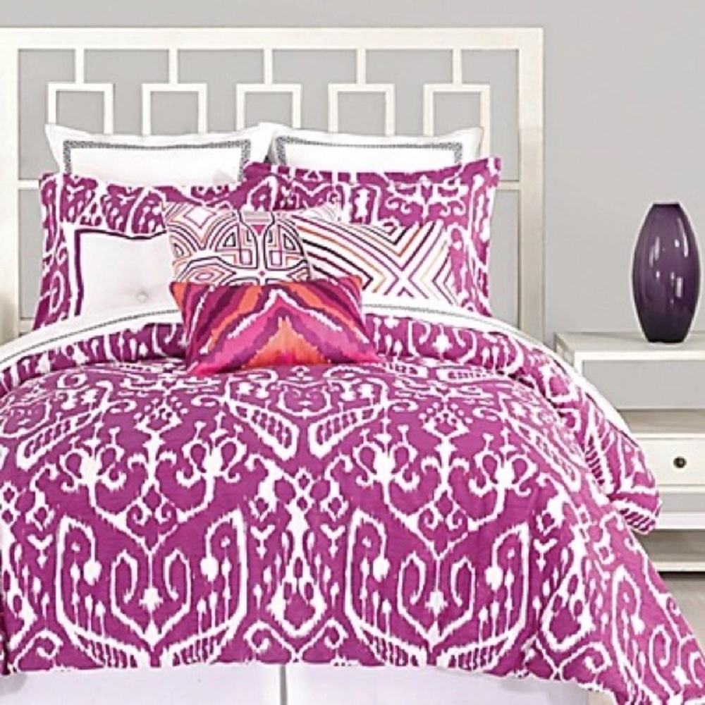 Trina Turk Full/Queen Purple Ikat Duvet Cover + Shams